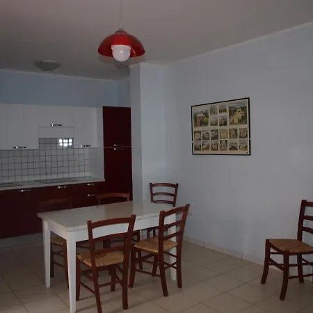 Al 4 Della Pergola דירה